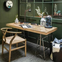 Albert Desk