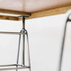 Albert Desk