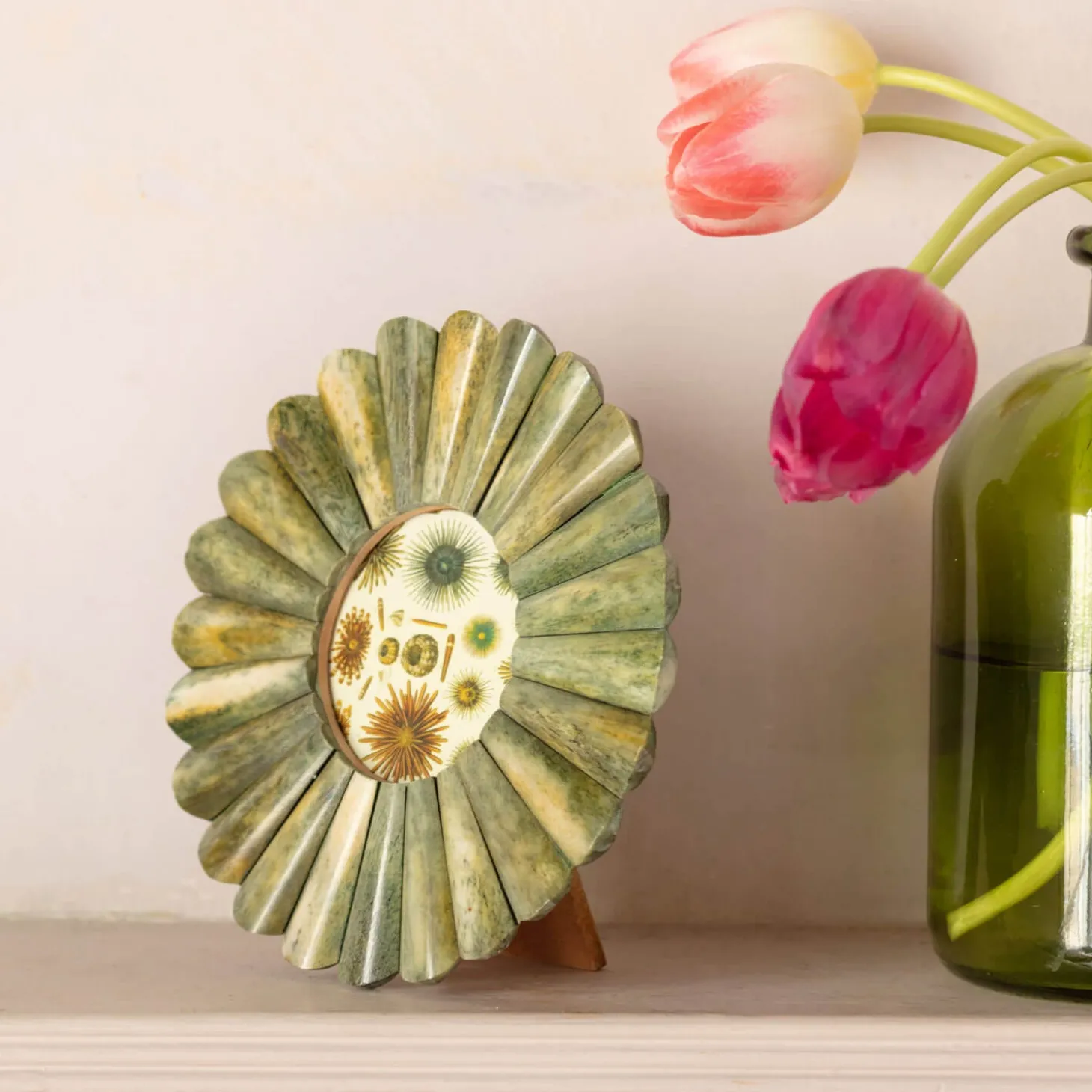 Antique Green Flower Round Bone Frame