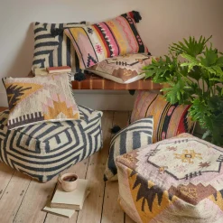 Asmee Square Cushion