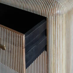 Bantois Chest of Drawers