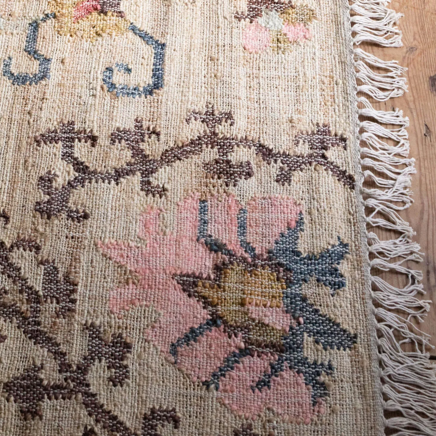 Bayar Kilim Rugs