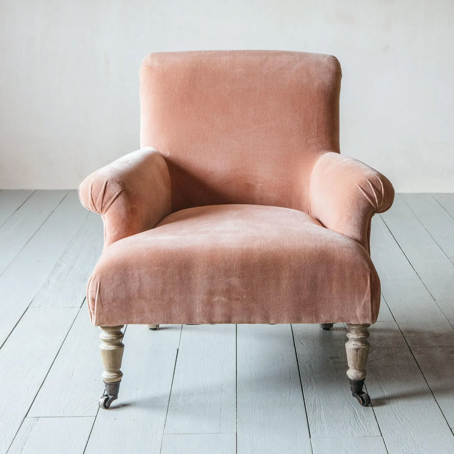 Bella Rose Velvet Armchair