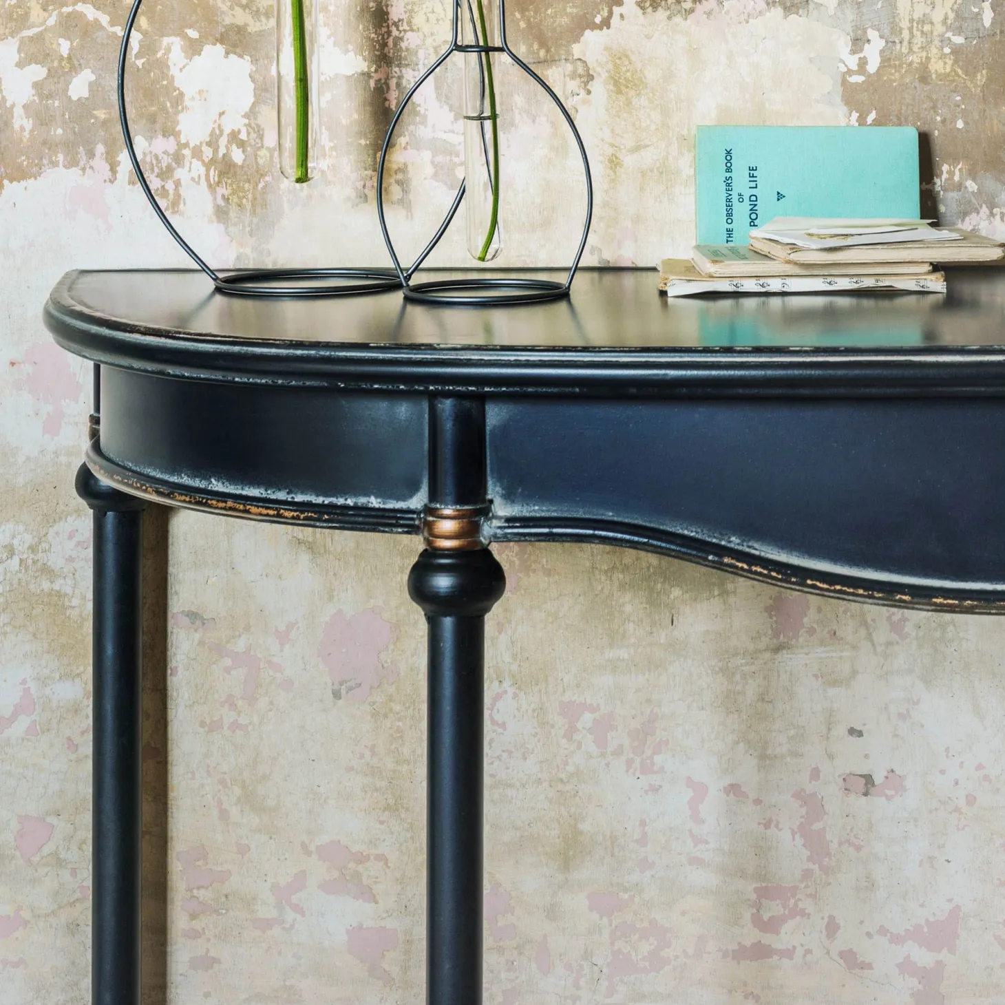 Black Curve Console Table