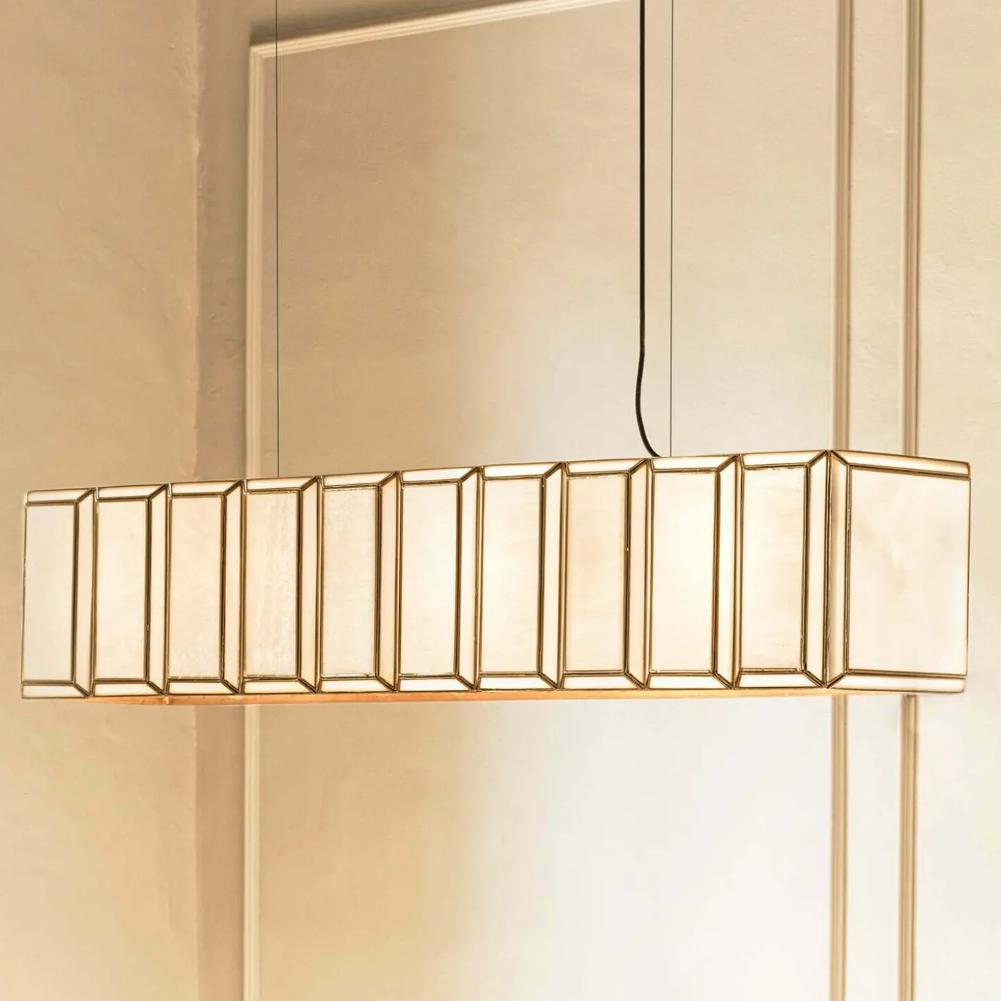 Bridgerton Island Chandelier