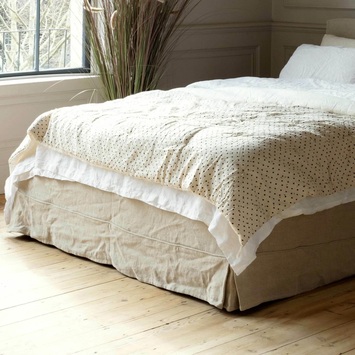 Carina Natural Linen Beds