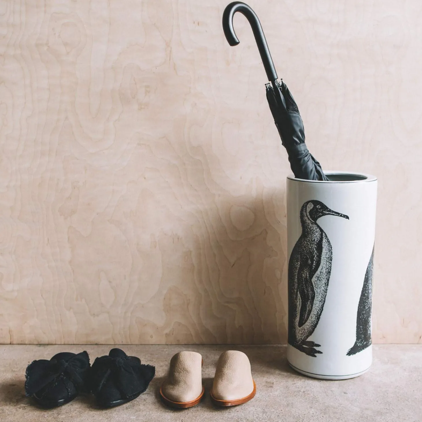 Ceramic Penguin Umbrella Stand