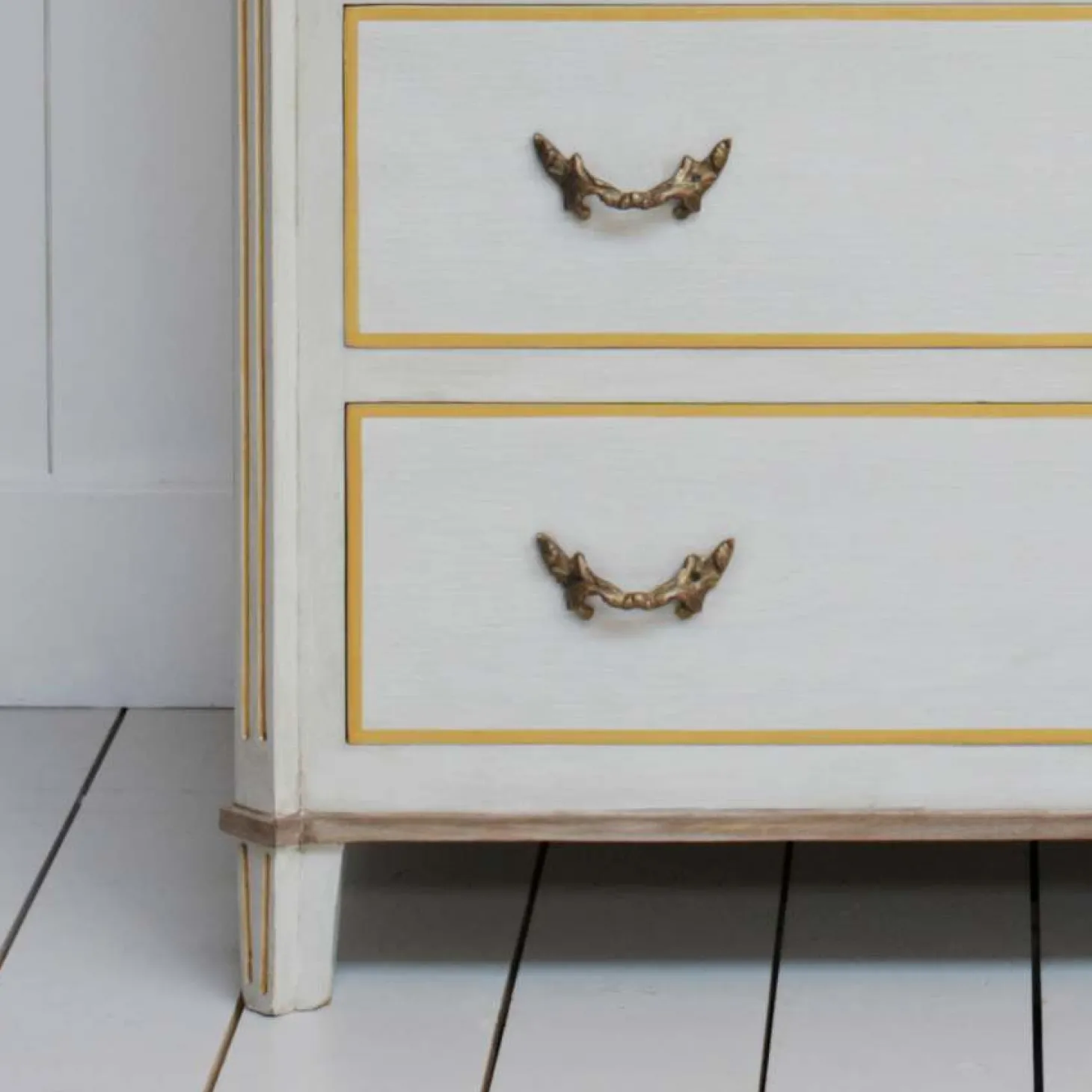 Chantilly Wardrobe