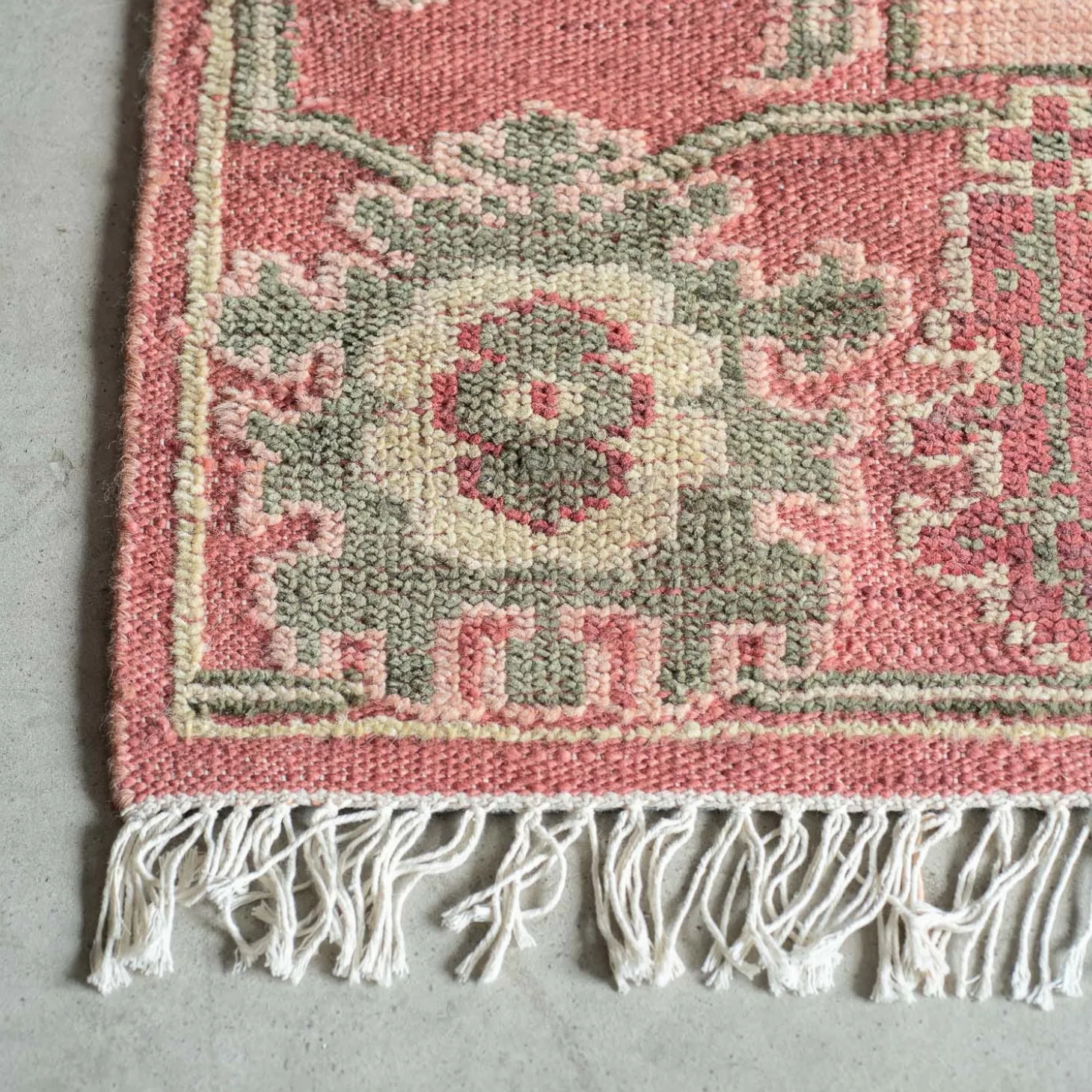 Daria Knotted Wool Rug 200 x 300cm