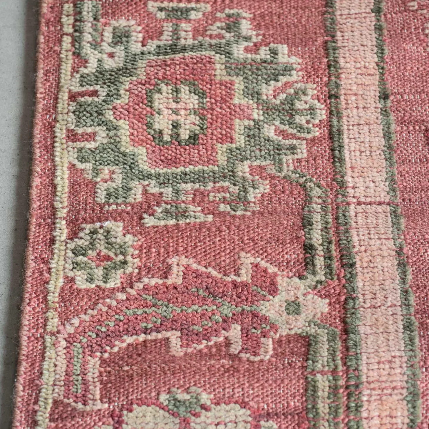 Daria Knotted Wool Rug 200 x 300cm