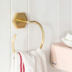 Devonshire Hexagon Towel Ring