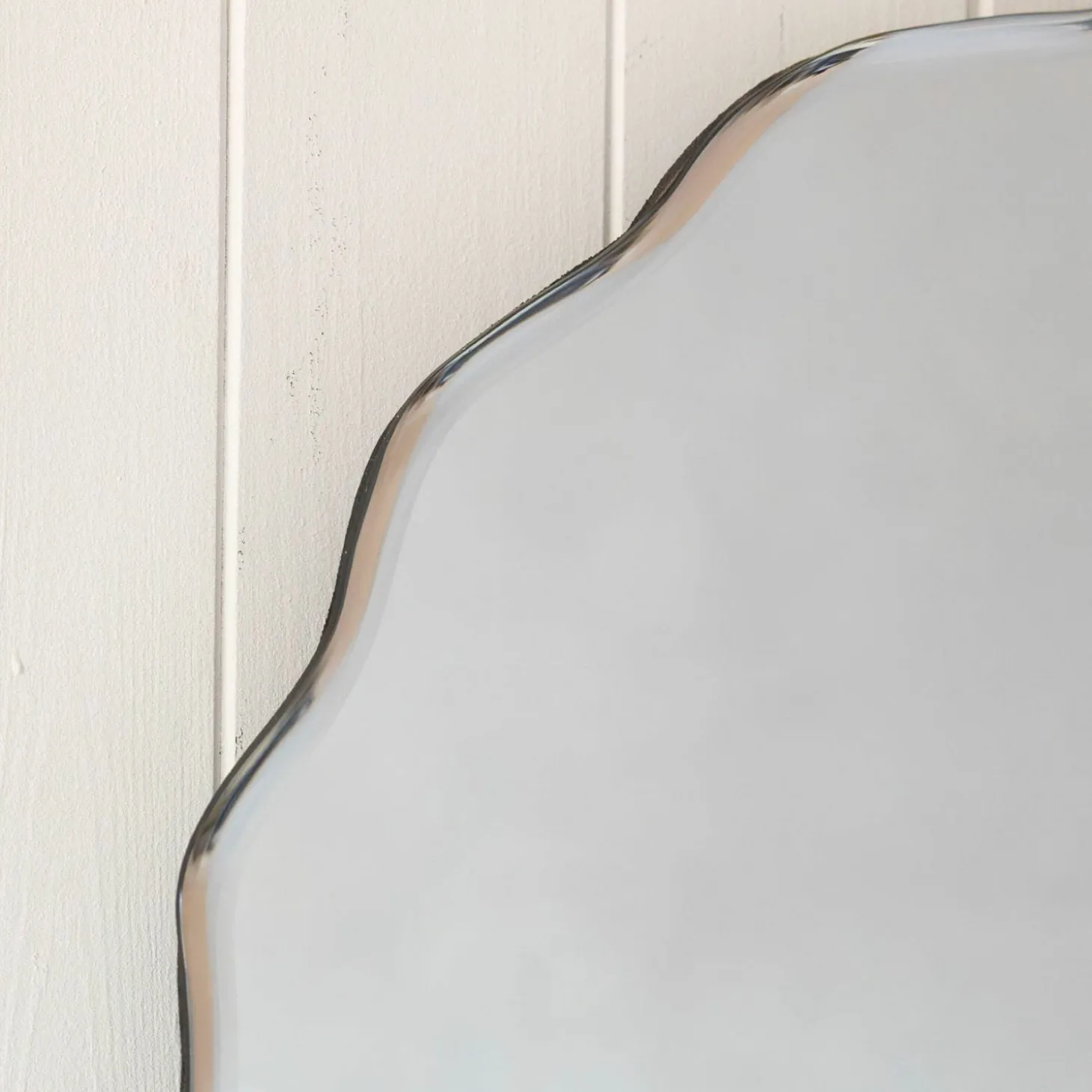 Durley Scalloped Round Wall Mirror