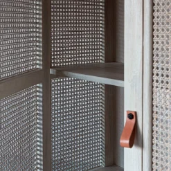 Esben Cupboard
