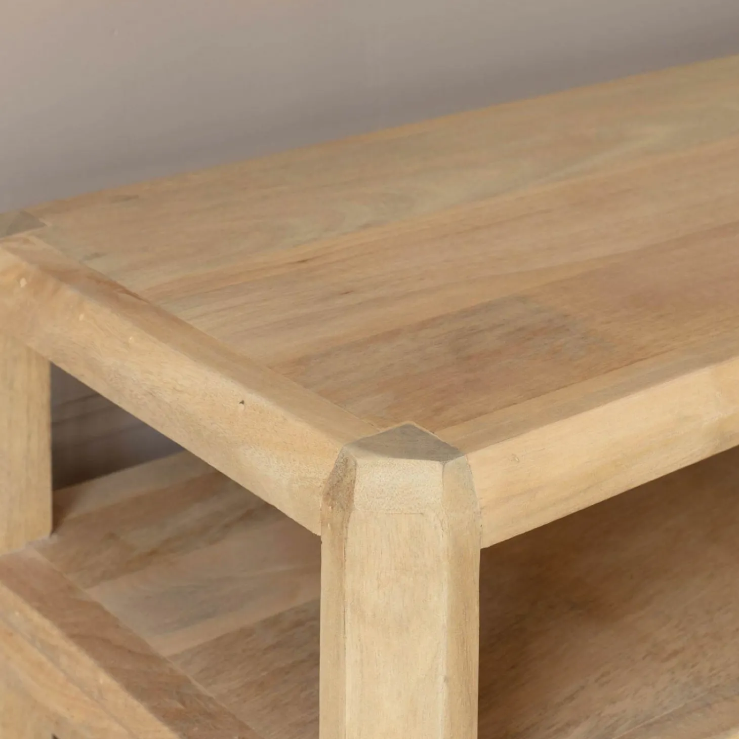 Evander TV Stand