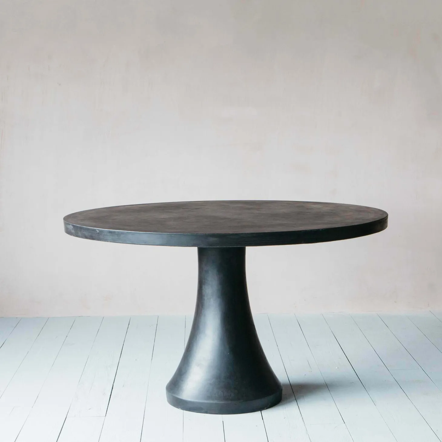Goswell 4 Seater Round Dining Table