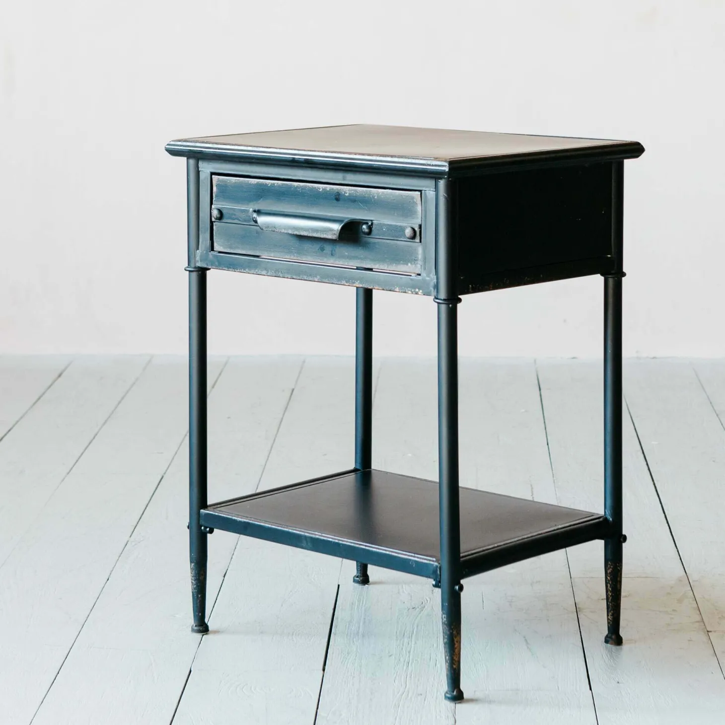 Lupin Bedside Table