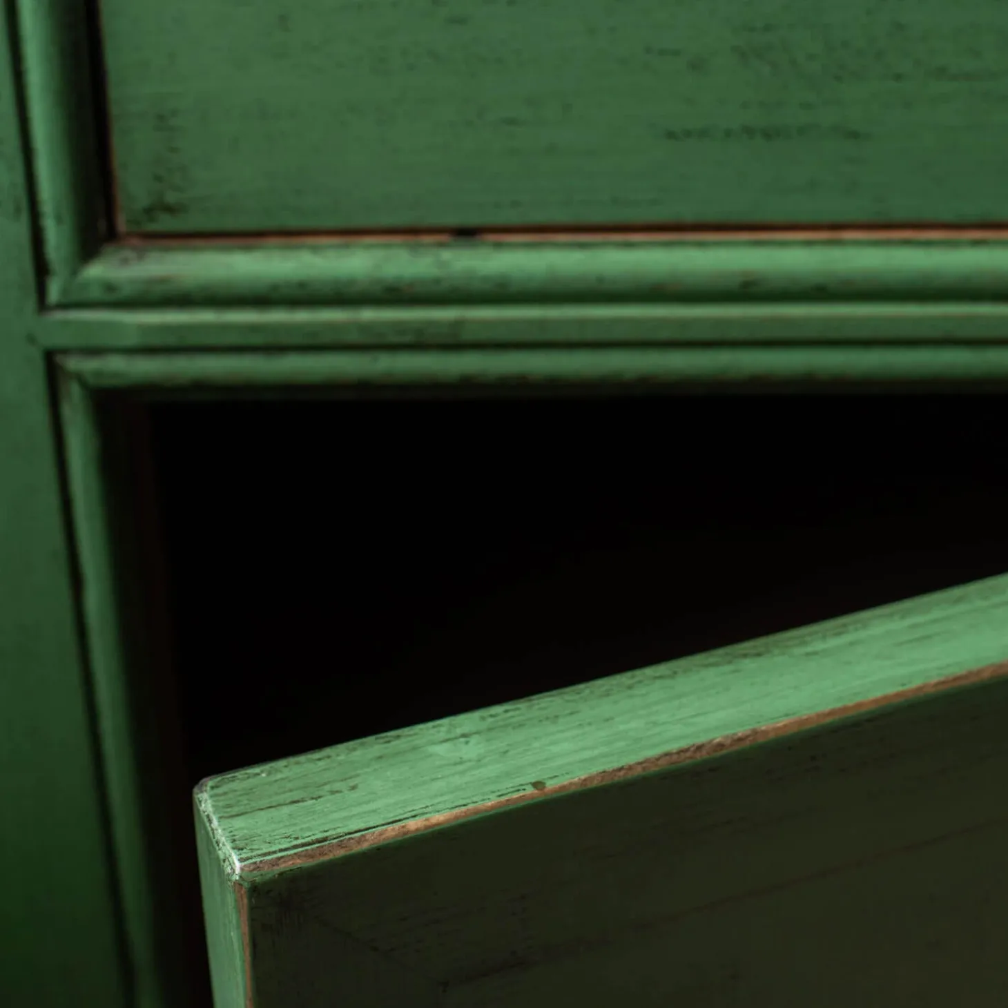 Macau Jade Bedside Table