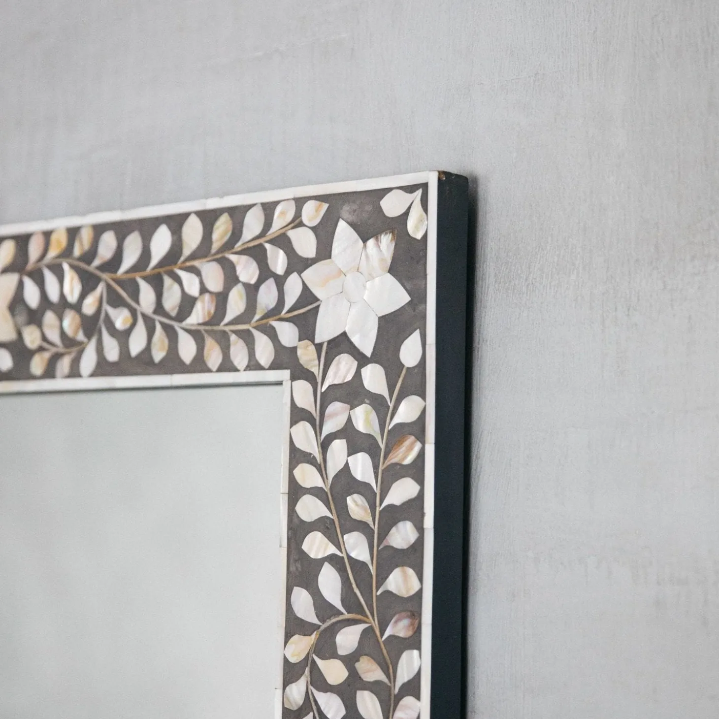 Maxi Grey Mother of Pearl Mirror