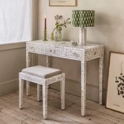 Maxi White Mother of Pearl Stool