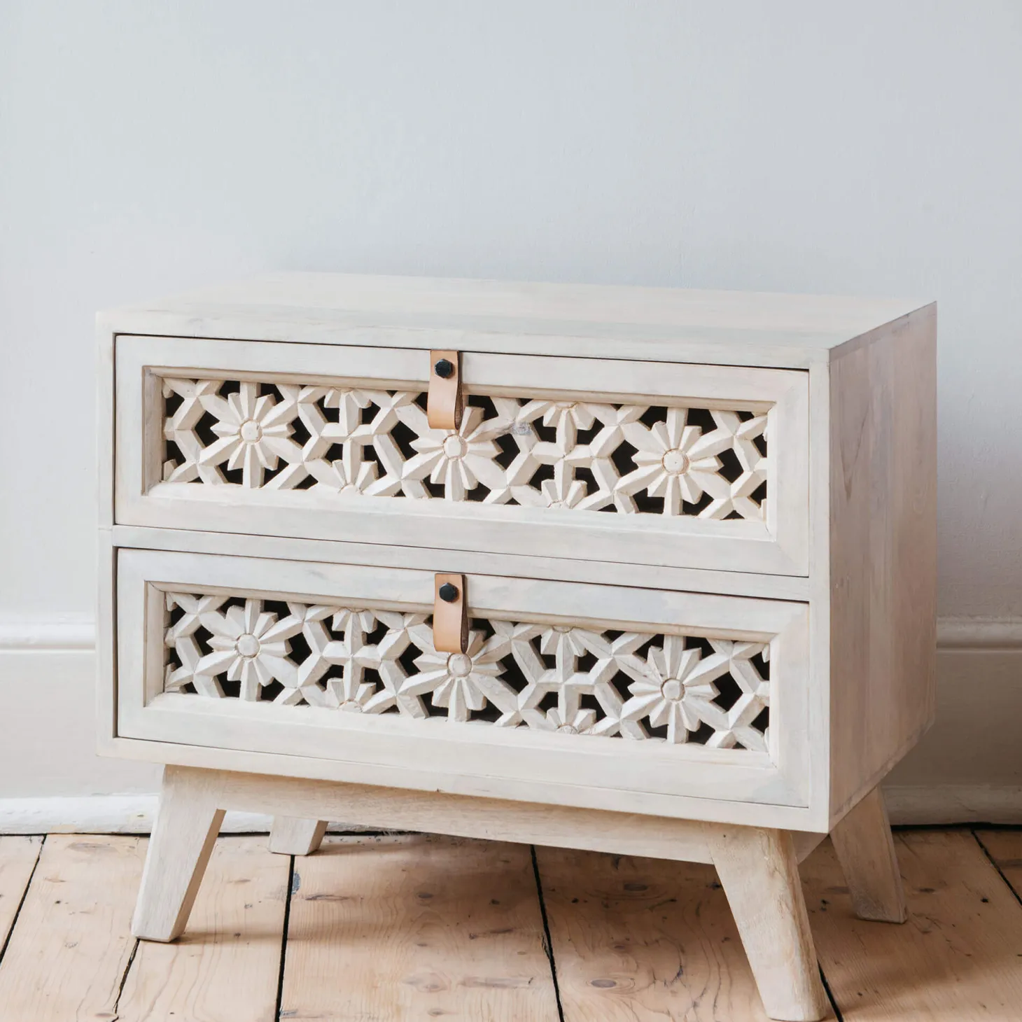 Momoka Bedside Table