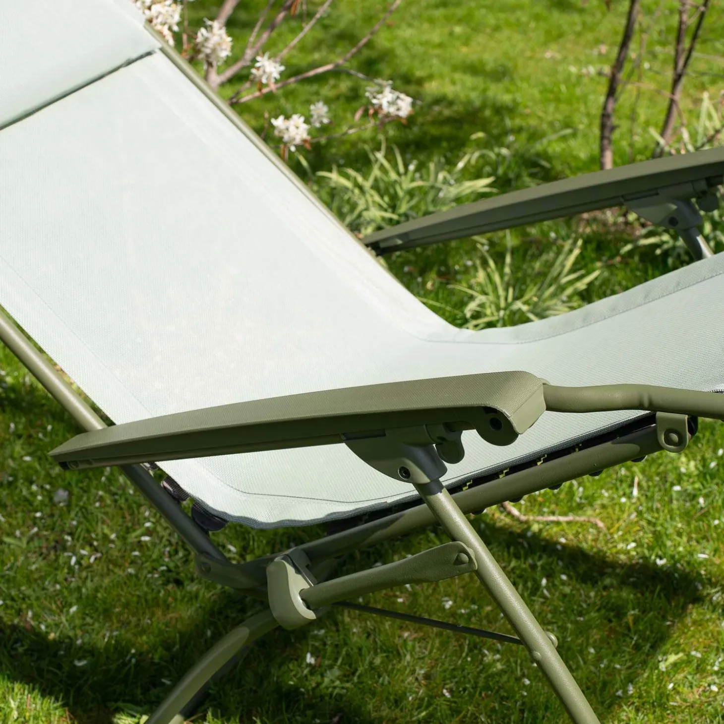 Moss Green Reclining Garden Chair
