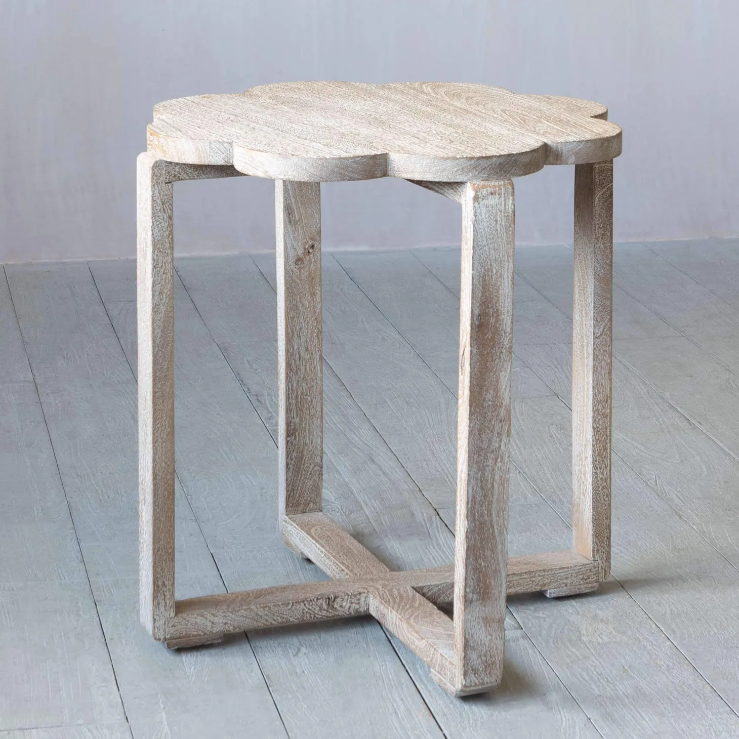 Natural Scallop Side Table