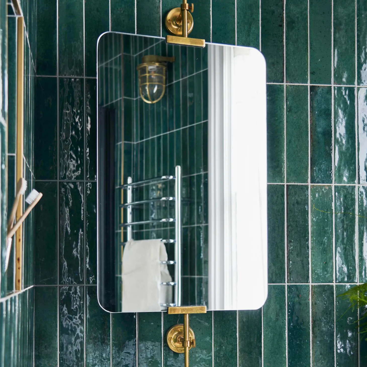 Orwell Swivel Mirrors