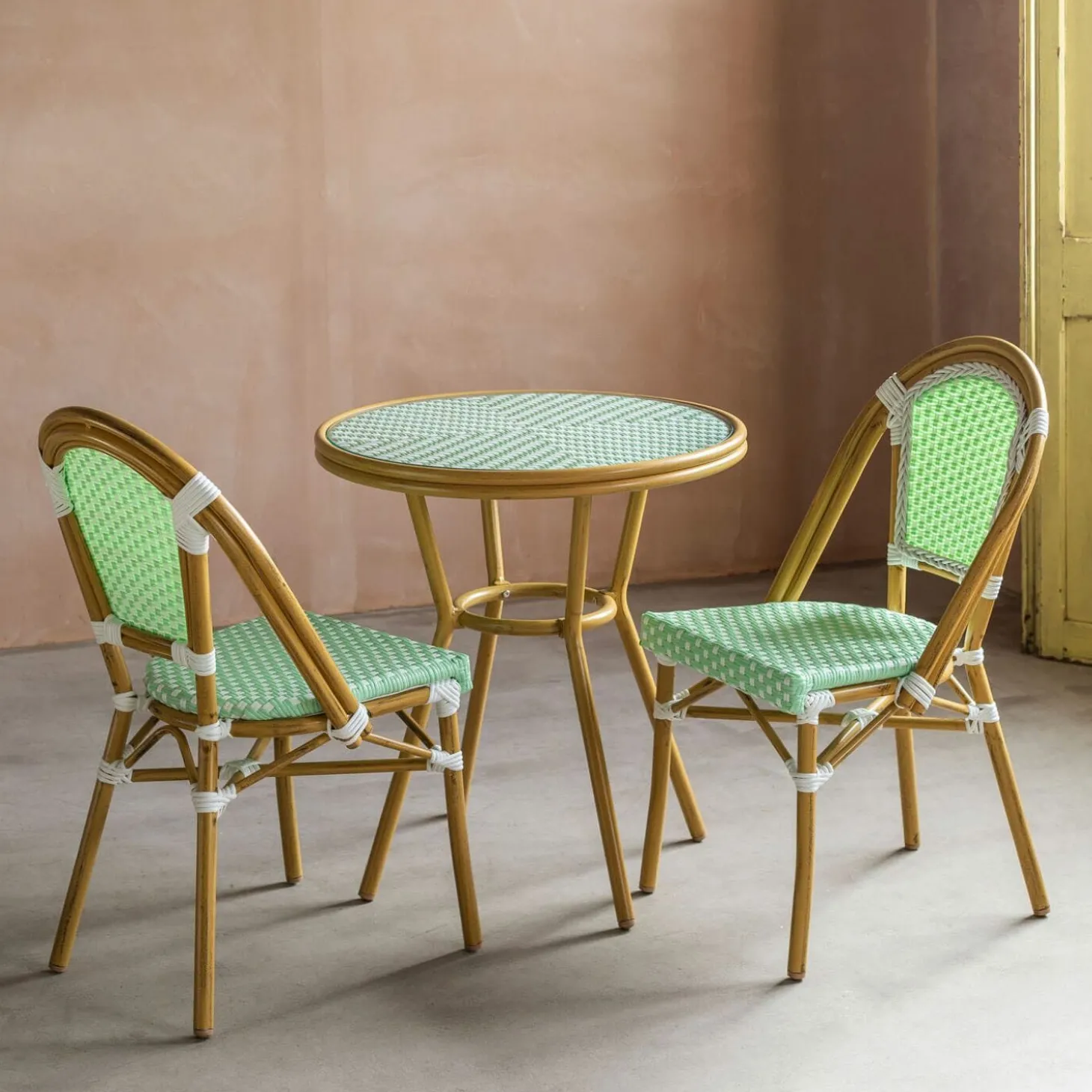 Outdoor Bistro Table and Chairs