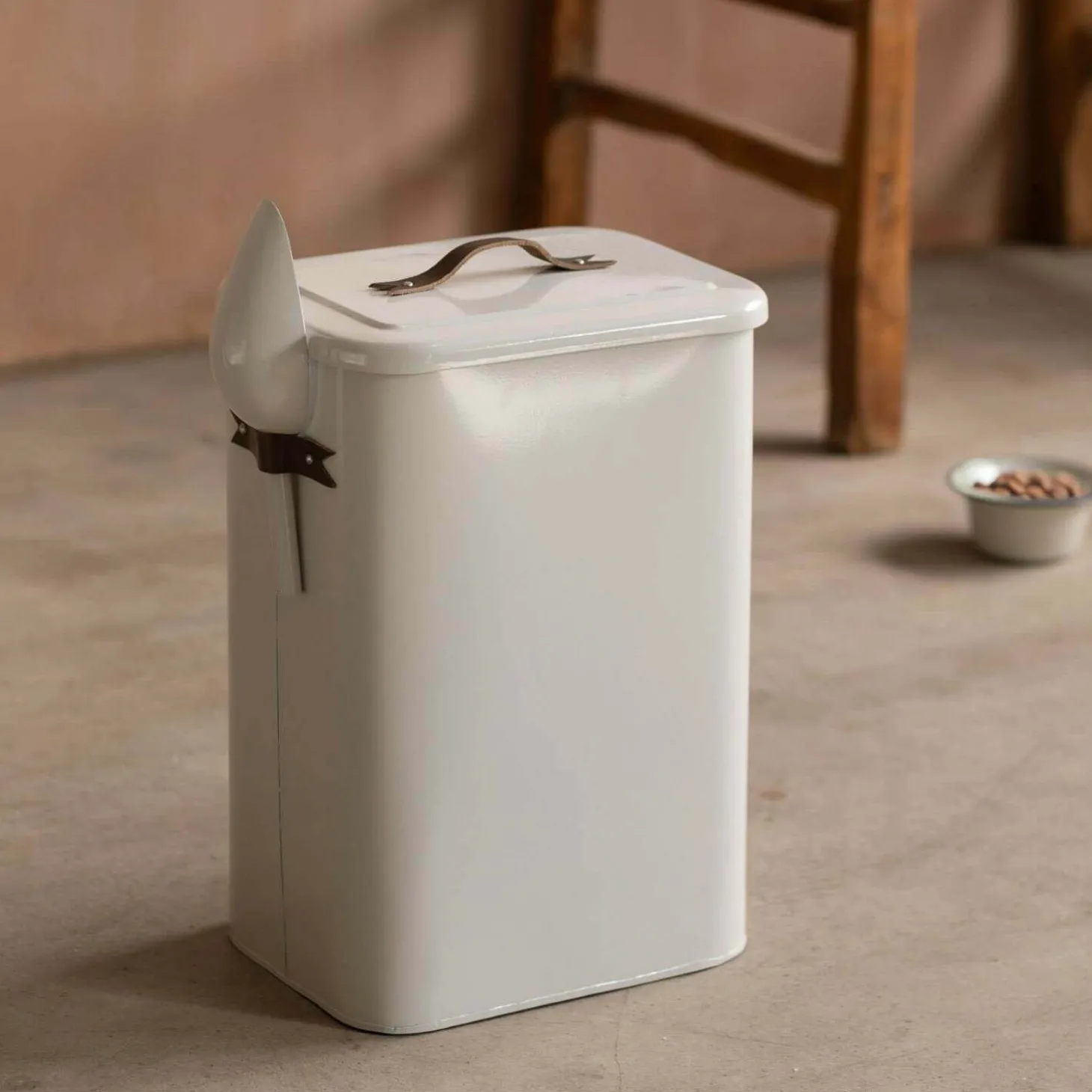 Pet Food Bin with Leather Handle - Large