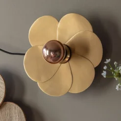 Petal Brass Wall Lamp