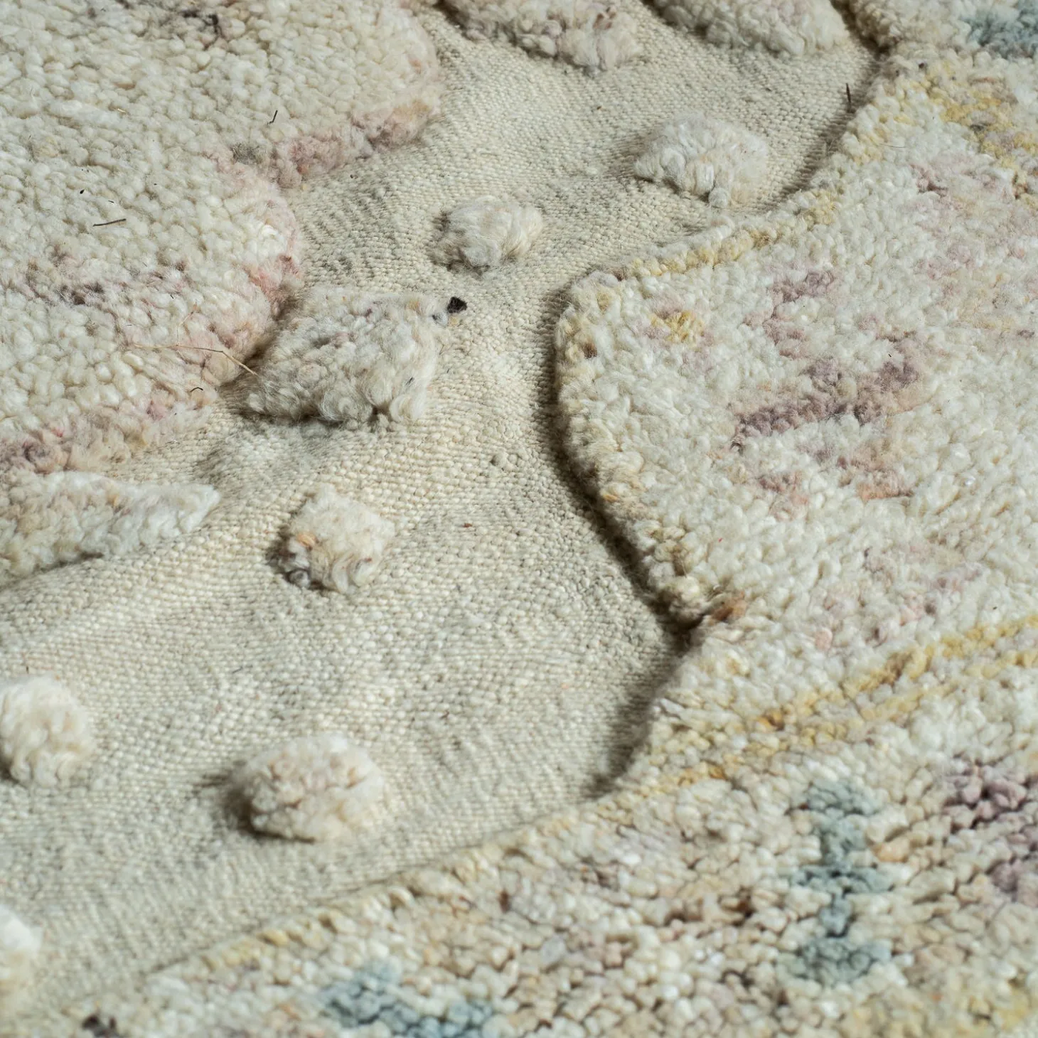 Posey Knotted Wool Rug 180 x 270cm