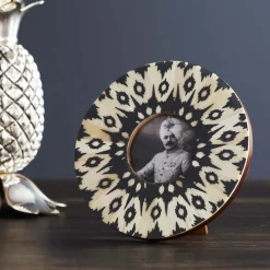 Round Grey Bone Frame