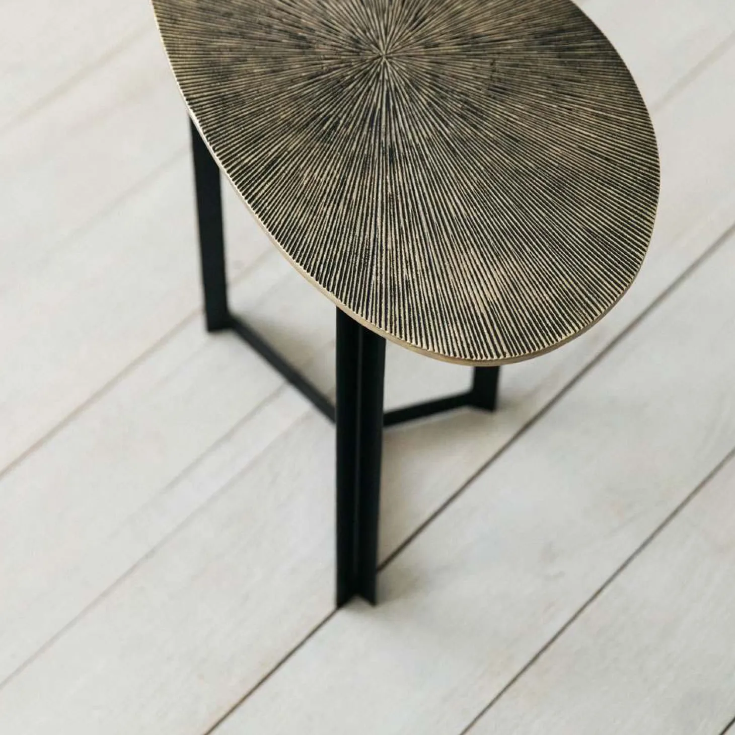 Ryker Oval Side Table
