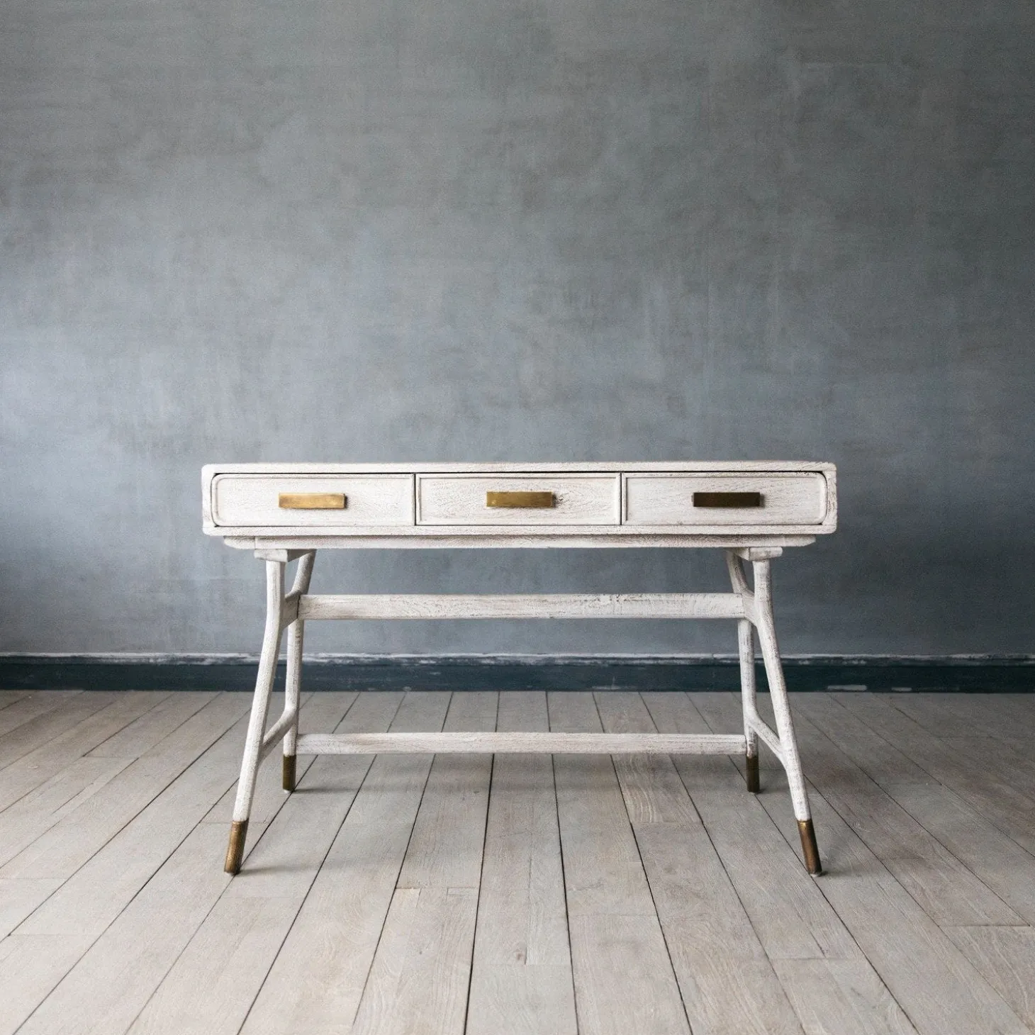 Sandblasted Nordic Desk
