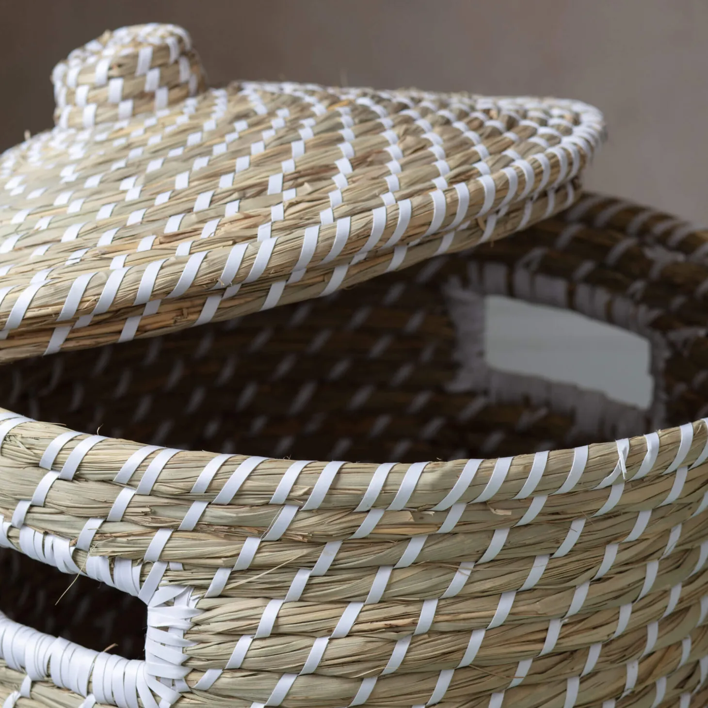 Seagrass Basket with Lid