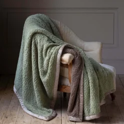 Sherpa Throw Pistachio
