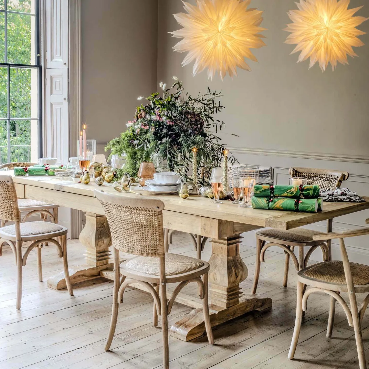 Single Column Reclaimed Elm 12 Seater Extendable Table