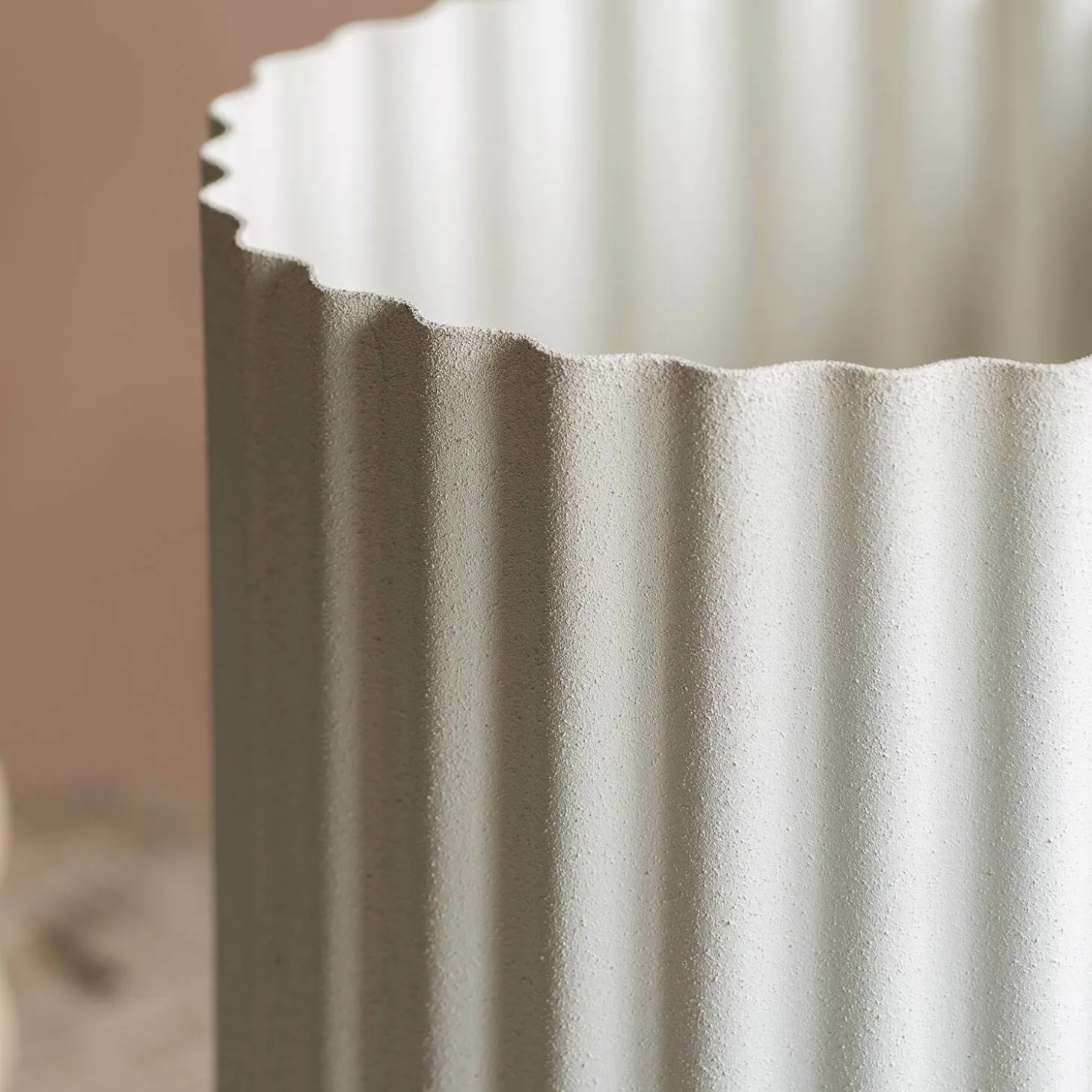 Small Ardales Fluted Table Lamp