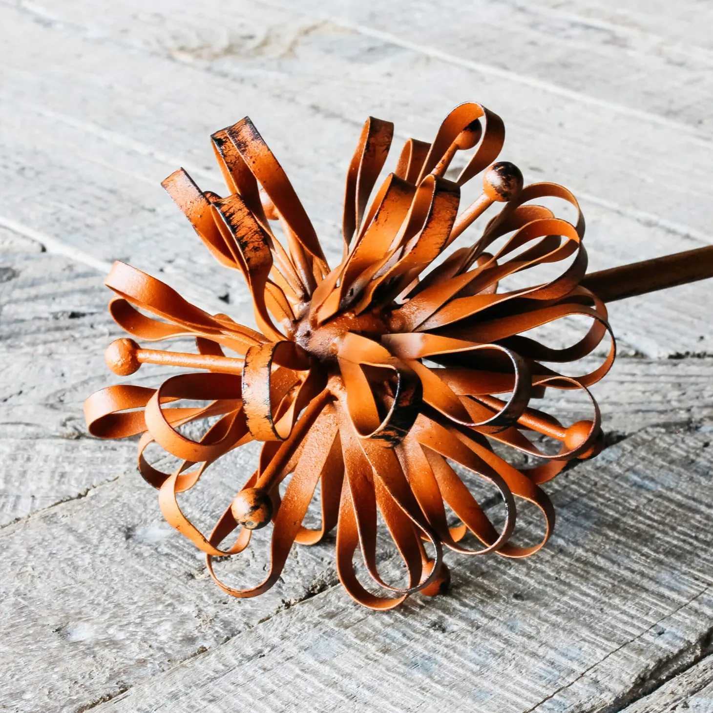 Small Dahlia Garden Stake