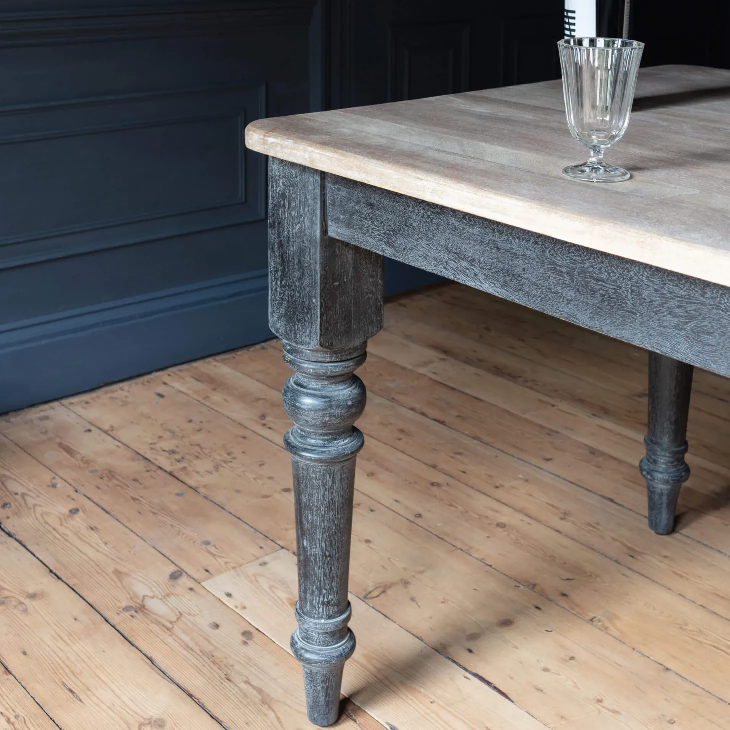 Small Lincoln 6 Seater Dining Table
