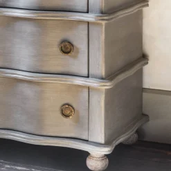 Three Drawer Oyster Chest of Drawers