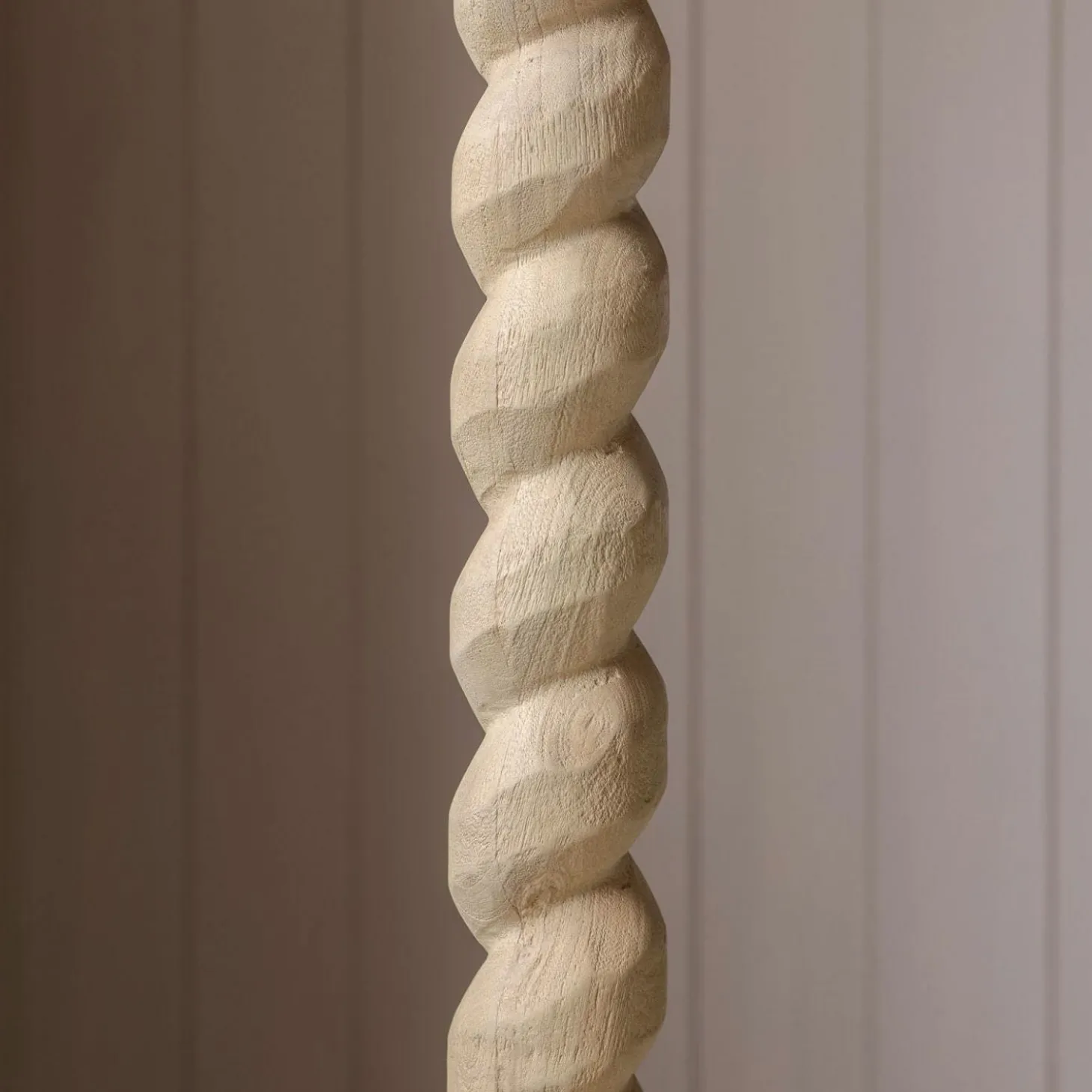 Tordu Wooden Floor Lamp