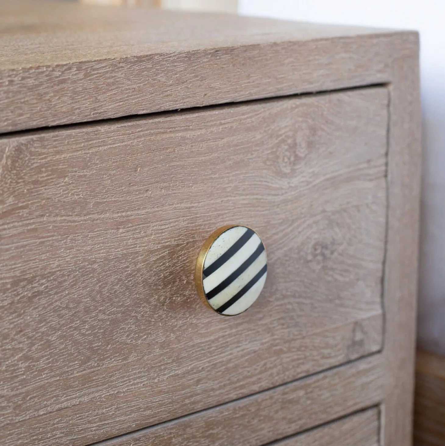Triple Stripe Resin and Bone Knob