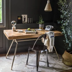 Umberto Desk