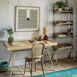 Umberto Desk