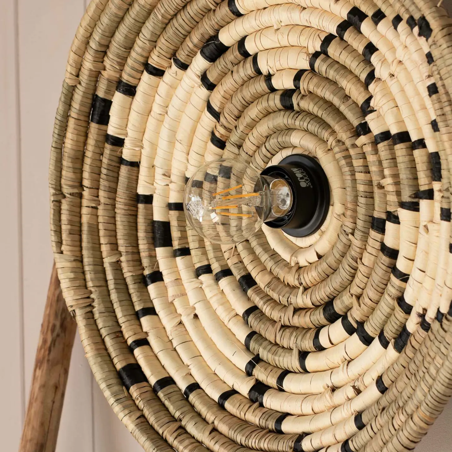 White Seagrass Plate Wall Light