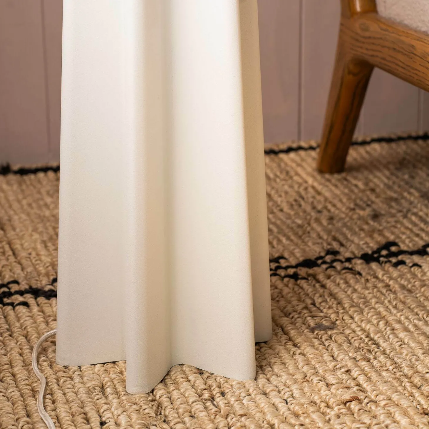 White Wave Floor Lamp