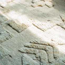 Wren Hand-Knotted Rug